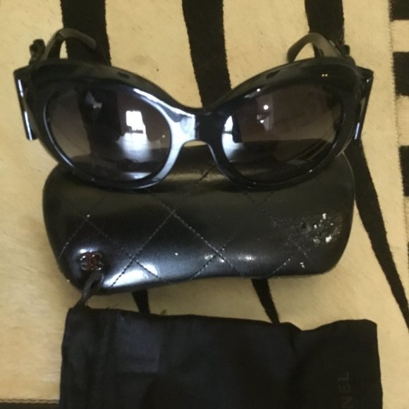 Chanel black ribbon sunglasses New